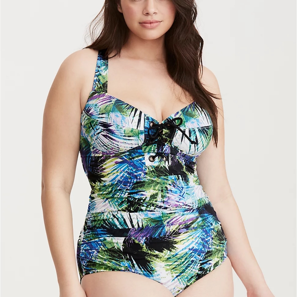 Torrid palm tree print lace up one piece swimsuit built in bra adjustable straps